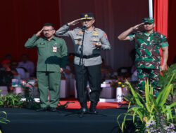 Jelang Pilkada 2024 Polda Jatim Gelar Deklarasi Damai dan Simulasi Sispamkota di Madura