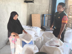 Datangi Distributor Babinsa Cek Ketersediaan Pupuk