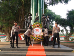 Peringati Hari Jadi ke – 76 Polwan Polres Ponorogo Gelar Ziarah ke Makam Pahlawan