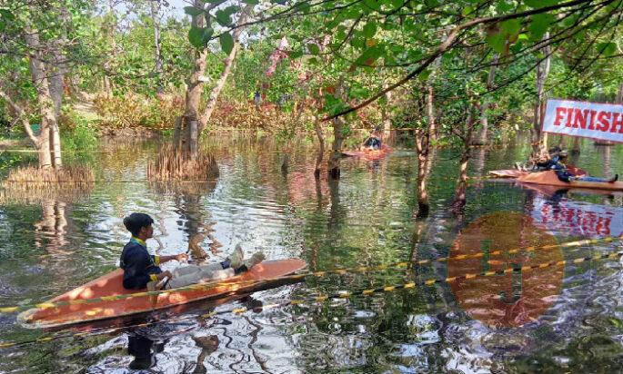 Pantai Cacalan Gelar Lomba Kejuaraan Kano Piala bupati Cup 2024