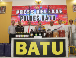 Polres Batu Ungkap Home Industri Minuman Beralkohol Diduga Ilegal