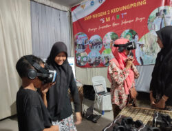 Ramaikan Pekan Raya, SMPN 2 Kedungpring Tampilkan Pembelajaran VR dan AR