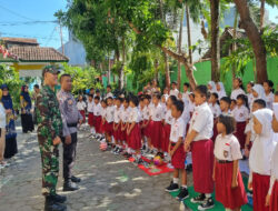 Datangi SDN Bunderan Solo, Babinsa Tipes Ajak Siswa Tingkatkan Semangat Belajar Raih Cita-cita