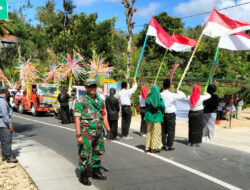 Beri Rasa Aman, Babinsa Koramil 0801/12 Pringkuku Hadiri Acara Pawai Karnaval Dalam Rangka HUT RI Ke 79