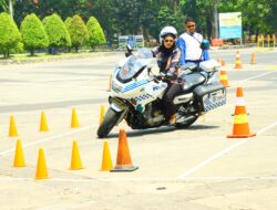 Dorong Keselamatan Berkendara, Polres Gresik Gelar Pelatihan Safety Riding Bersama MPM Honda Jatim