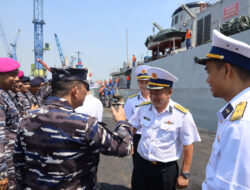 Lantamal V Lepas Tiga Kapal Perang Asing