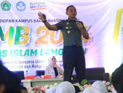 Dandim Lamongan Berikan Wasbang Tentang Pemahaman ldiologi Negara Kepada Mahasiswa Baru Unisla