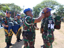 Tingkatkan Kemampuan Prajurit Baret Biru, Danpusdikpomal Pimpin Upacara Penutupan Kursus Singkat Bintara dan Tamtama Pomal