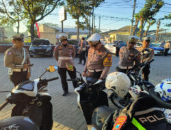 Polres Blitar Lakukan Pengecekan Ranmor Dinas dan Simulasi Patwal Pengamanan Pilkada Serentak 2024