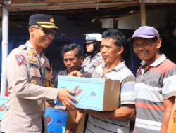 Sambut Hari Lalu Lintas Bhayangkara ke -69, Polres Ngawi Berbagi Sembako