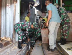 Jaga Lingkungan Bersih, Kodim Ngawi Gelar Karya Bakti Pembersihan Pasar