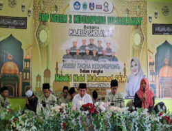 Meriahkan Peringatan Maulid Nabi, SMP Negeri 2 Kedungpring Bersalawat