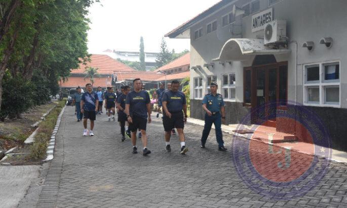 Tinjau Langsung Kodikopsla, Dankodiklatal Ajak PJU Kodiklatal Olahraga Jalan Kaki