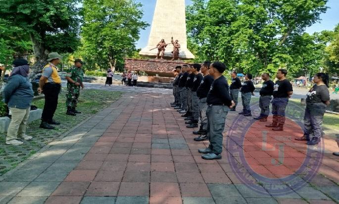 Tingkatkan Kemampuan Dan Kewaspadaan Linmas Jelang Pilkada 2024, Babinsa Tegalharjo Berikan Pelatihan PBB