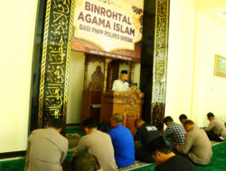 Binrohtal Polres Gresik bersama Ustadz Awaluddin