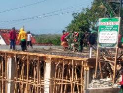 Tingkatkan Kemanunggalan, Anggota Kodim 0802/Ponorogo Karya Bakti Bangun Masjid