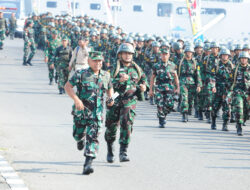 Kuatkan Fisik dan Mental Jalasena Muda, Dankodiklatal Buka Dikmaba TNI AL Angkatan 44/2 TA. 2024