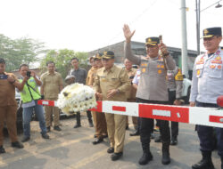 Pj Bupati Apresiasi Polres Mojokerto Bangun Pos Jaga dan Palang Pintu JPL Kereta Api