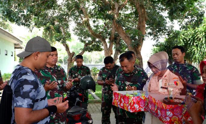 Beri Kejutan Ultah Untuk Dandim 0801/Pacitan Dari anggota