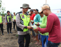 Sukseskan Asta Cita, Polres Bojonegoro Serahkan Bantuan Pertanian untuk Masyarakat