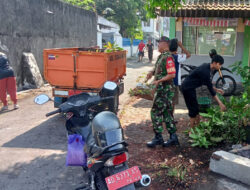 Melalui Kerja Bakti, Tumbuhkan Semangat Kebersamaan Antara Babinsa Tegalharjo Dengan Warga Binaan