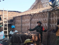 Ciptakan Budaya Gotong Royong Babinsa Widodaren, Ajak Warganya peduli Lingkungan Sekitar