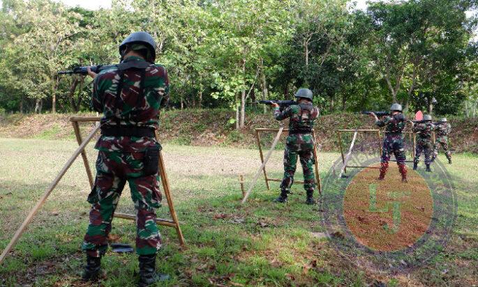 Asah Kemampuan Menembak, Kodim 0801/Pacitan Laksanakan Latbakjatri