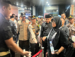 Polres Mojokerto Libatkan Personel Gabungan, Debat Pamungkas Pilkada 2024 Berjalan Aman