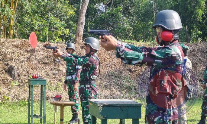 Kodim 0801/Pacitan Menggelar Latihan Menembak Pistol