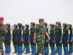 Danlantamal V Hadiri Penutupan Pelatihan Terjun Payung Free Fall Korps Wanita Angkatan Laut (Kowal) TA. 2024