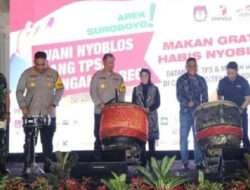 Warga Antusias Sambut Program Makan Gratis “Mari Nyoblos Mangan Wareg” di Kota Surabaya