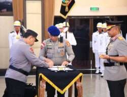 Kapolri Pimpin Serah Terima Jabatan 6 Pejabat Tinggi Polri