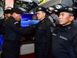 Dankodiklatal Hadiri Penyematan Brevet Kehormatan Hiu Kencana 11 Petinggi TNI AL