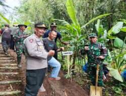 Sinergitas Polres Lumajang Bersama TNI dan Forkopimda Lakukan Penghijauan di Sumber Klerek Gucialit