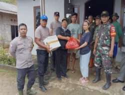 Babinsa Koramil 0801/03 Arjosari Bantu Pembersihan Pasca Longsor, Ini Harapan Dandim 0801/Pacitan