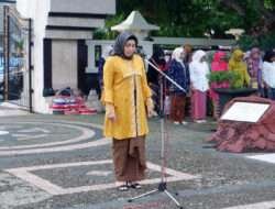 Pimpin Upacara Ziarah Hari Ibu, Ini Pesan Ketua Persit KCK Cab. XV Kodim 0801/Pacitan