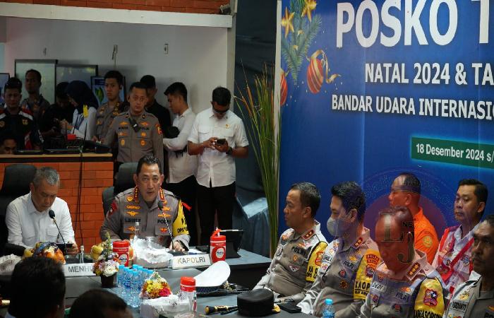 Kapolri dan Panglima TNI Tinjau Posko Terpadu Operasi Lilin 2024 di Bandara I Gusti Ngurah Rai