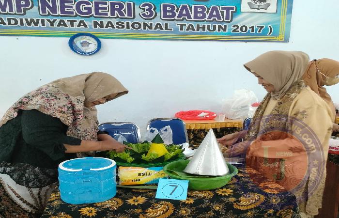 Memperingati HUT ke-25 Darmawanita dan Menyongsong Hari Ibu, DWP SMP Negeri 3 Babat Gelar Lomba Tumini