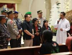 Kapolda Jatim Bersama Jajaran Forkopimda Kunjungi Sejumlah Gereja Pastikan Natal Aman dan Kondusif