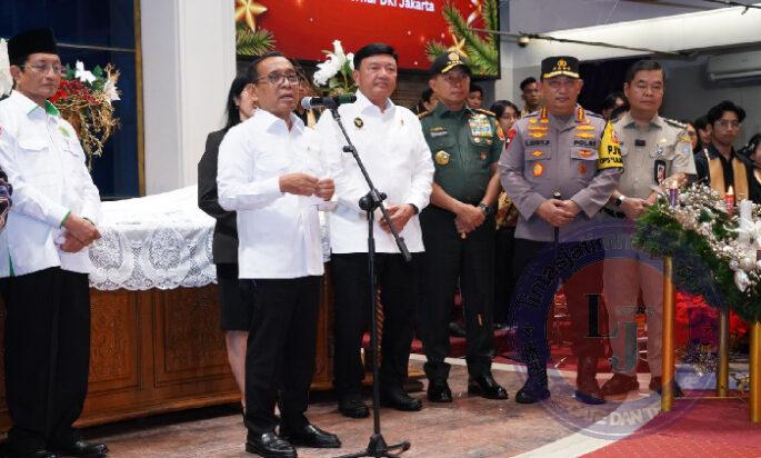 Jelang Ibadah Malam Natal, Menko Polkam-Kapolri Tinjau Gereja GKI Samanhudi dan Gereja Immanuel