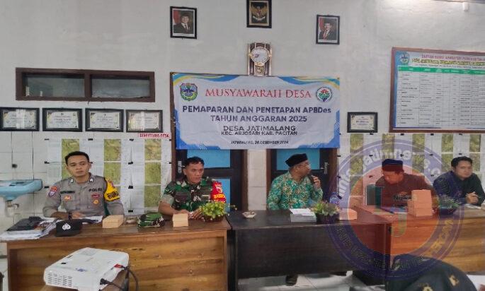 Hadiri Musyawarah Pembahasan APBDes, Ini Harapan Babinsa Koramil 0801/03 Arjosari