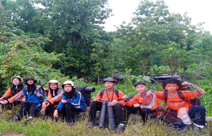 Liburan Akhir Tahun,  SMK Assa’adah Bungah Gresik Giat DIKLAT SAR di Hutan Panceng