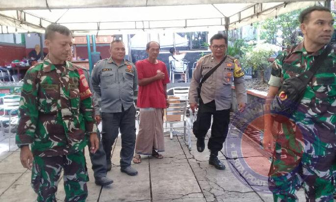 Jelang Pergantian Tahun, Babinsa Keprabon Bersama Bhabinkamtibmas Intensifkan Patroli Wilayah