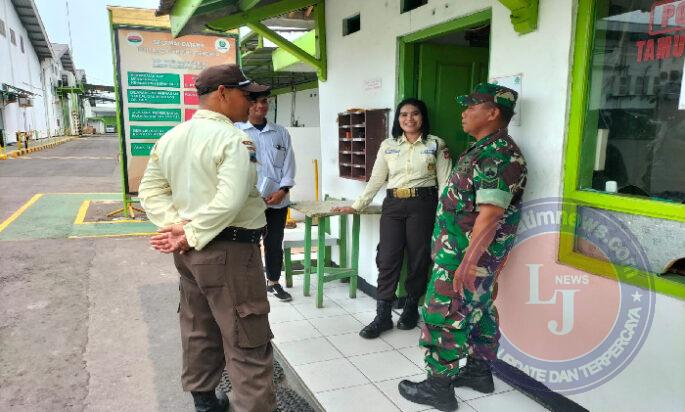 Tingkatkan Keamanan, Babinsa Nogosari Jalin Komunikasi dengan Securiti Perusahaan di Wilayahnya