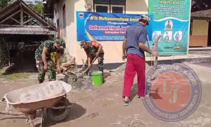 Peran Aktif Babinsa Koramil 0801/06 Bandar Karya Bakti Rehap Sekolah MTS