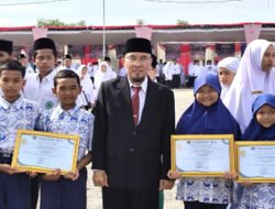 MI Munamlas Karangasem Paciran Terima Penghargaan Prestasi dari Kemenag Lamongan