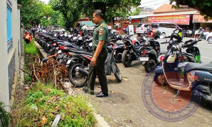 Danramil 03/Serengan dan Babinsa Kratonan Pelopori Jum’at Bersih