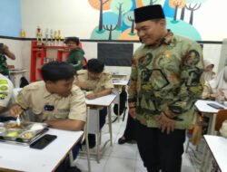 Anggota DPR RI Kunjungi Smamda Sidoarjo, Pantau Program Makan Bergizi Gratis