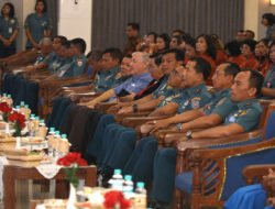 Wadan Kodiklatal Hadiri Perayaan Natal Gabungan TNI AL Wilayah Surabaya