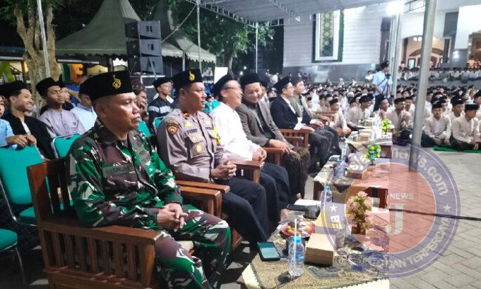 Hadiri Dzikro Peringatan Isra’ Mi’raj, Ini Pesan Danramil 0801/03 Arjosari